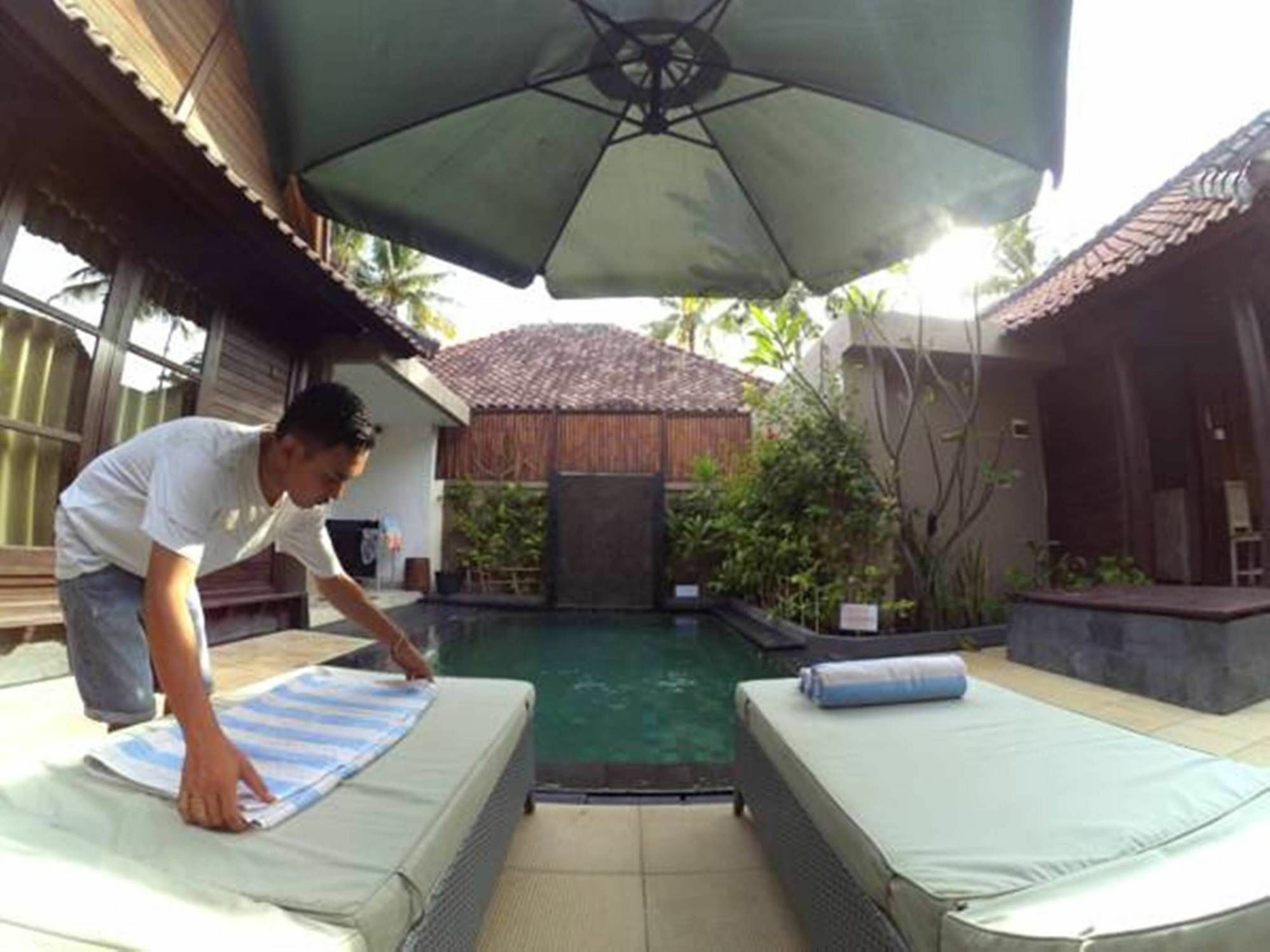 Drupadi Bungalows Gili Trawangan Exterior photo